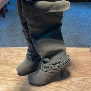 Dark taupe high suede boots